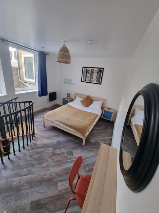 Brand New Ground Floor Centre Apartment