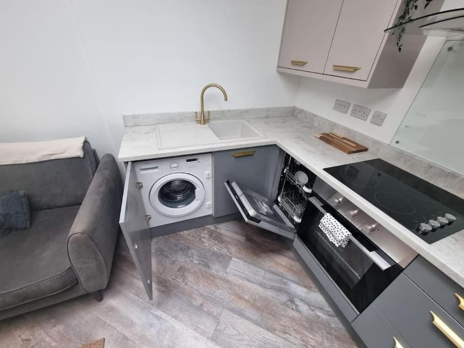 Brand New Ground Floor Centre *